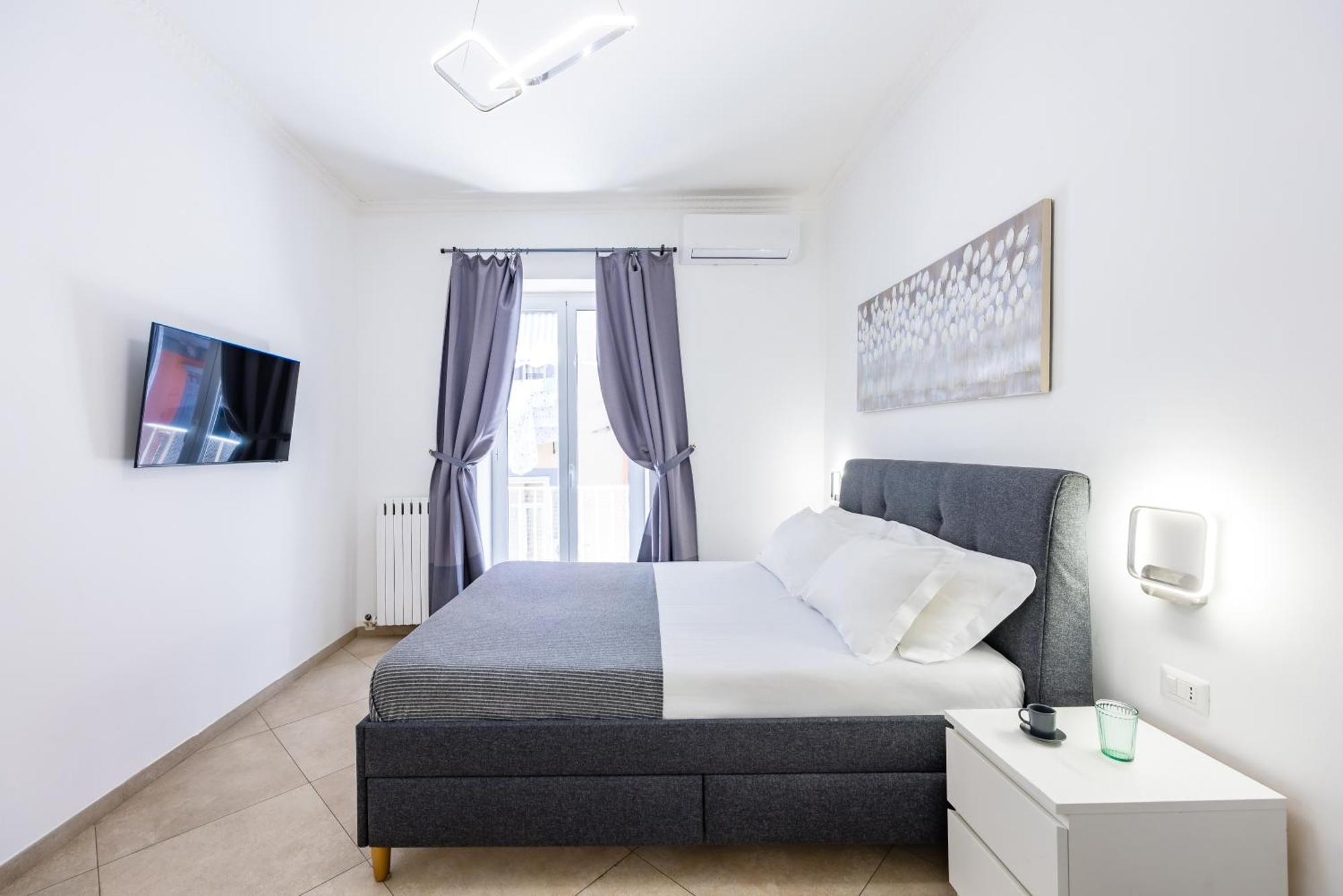 Chiaia Boutique Flat On Pedestrian Area By Napoliapartments Appartamento *
