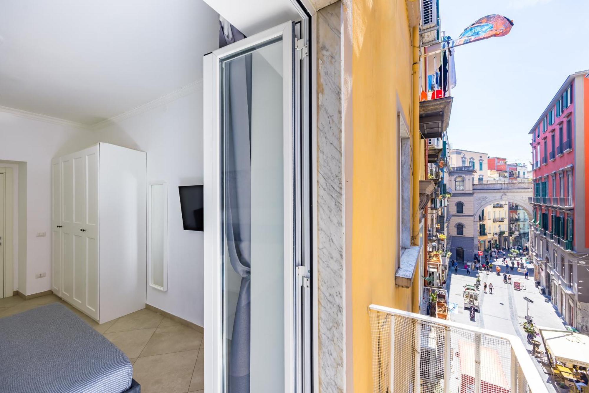 Chiaia Boutique Flat On Pedestrian Area By Napoliapartments Appartamento Napoli