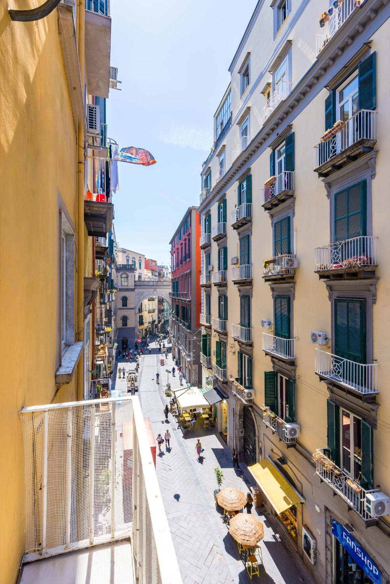 Apartment Chiaia Boutique Flat On Pedestrian Area By Napoliapartments *
