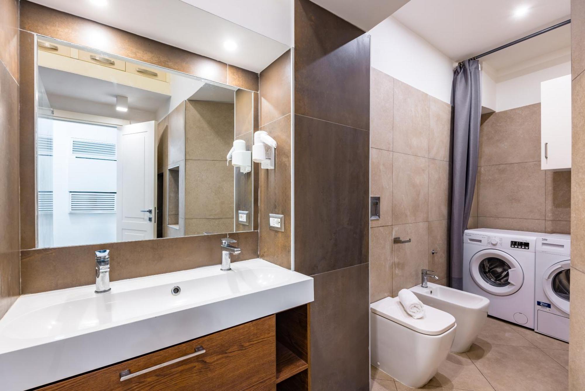 Apartment Chiaia Boutique Flat On Pedestrian Area By Napoliapartments Naples
